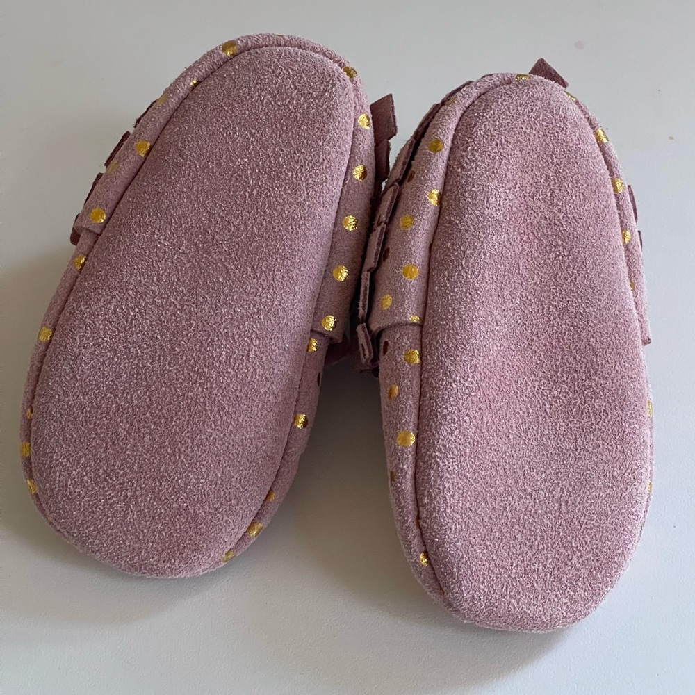 Bird Rock Baby Confetti Blush Pink and Gold Dots Moccasins Sz 6.5 Girl’s Fringe - Picture 9 of 15